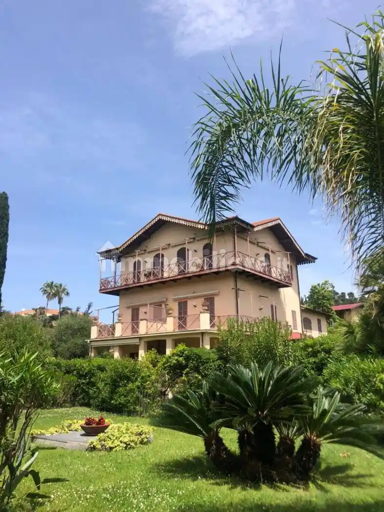 Appartamento in vendita a Bordighera