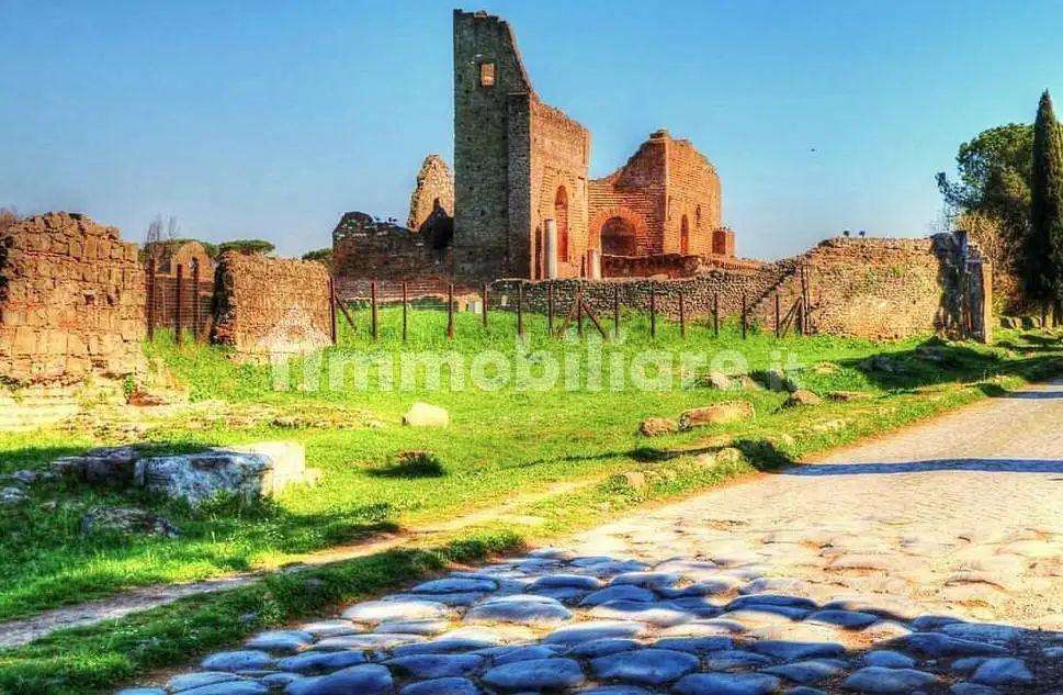 Casale in vendita a Roma