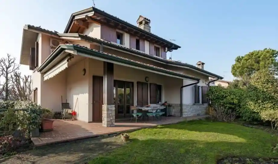 Villa in vendita a Flero