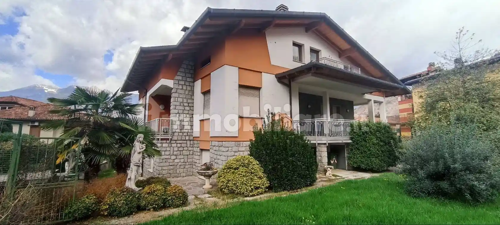 Villa in vendita a Bienno