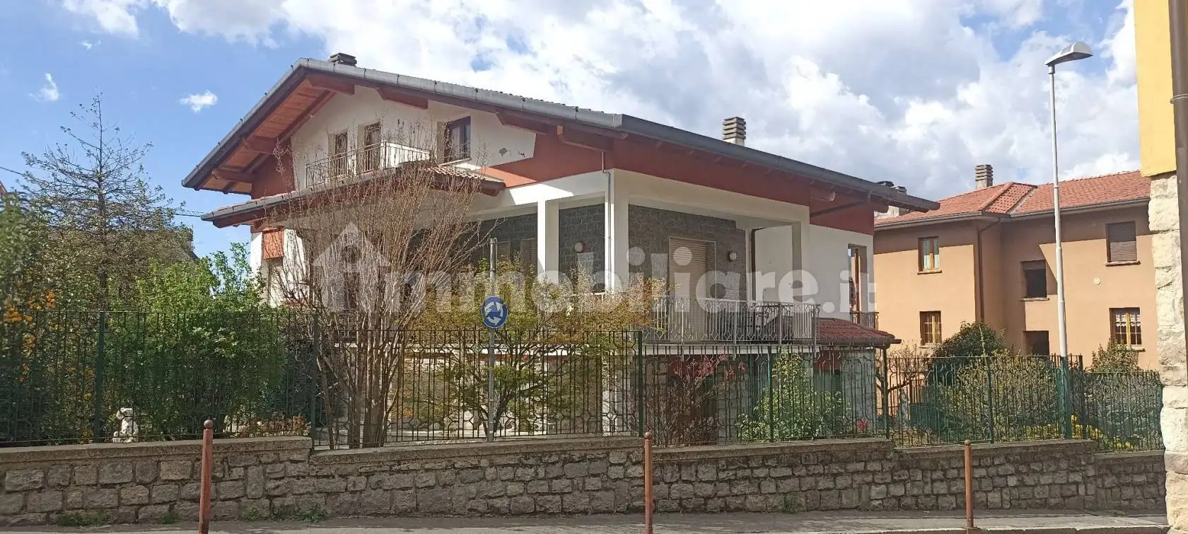 Villa unifamiliare via Artigiani 2, Centro, Bienno - foto 2