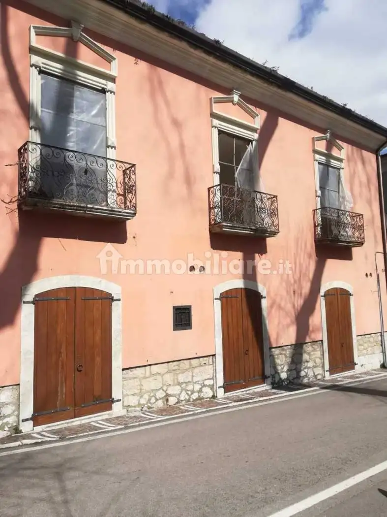 Villa in vendita a Ospedaletto d'Alpinolo