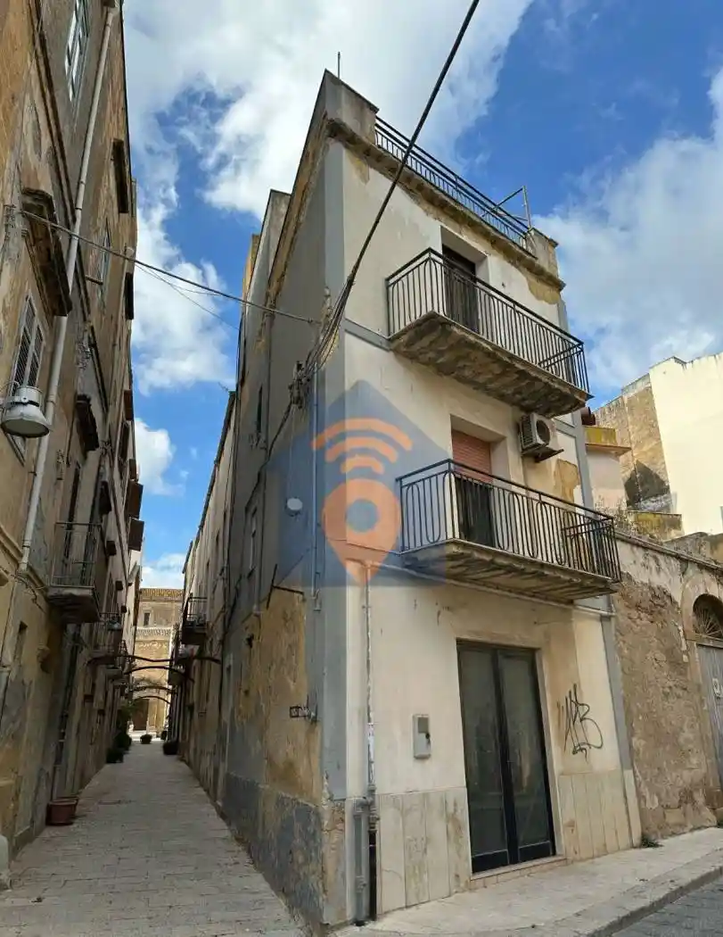 Palazzo - Edificio in vendita a Castelvetrano