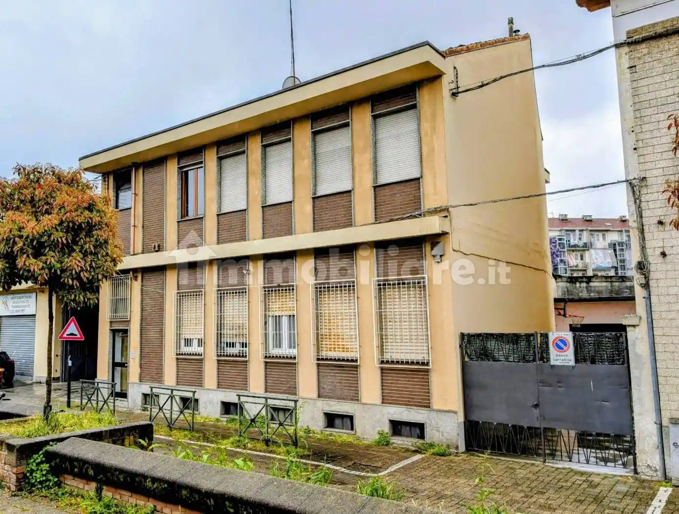 Palazzo - Edificio in vendita a Torino