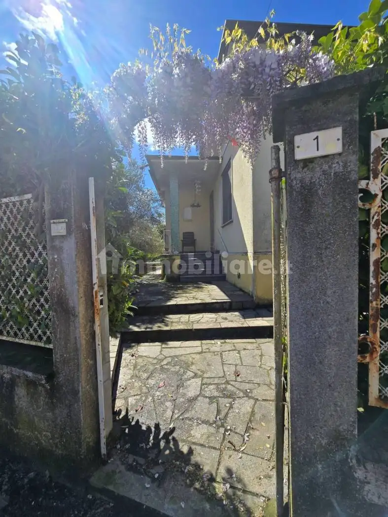 Villa in vendita a Novara