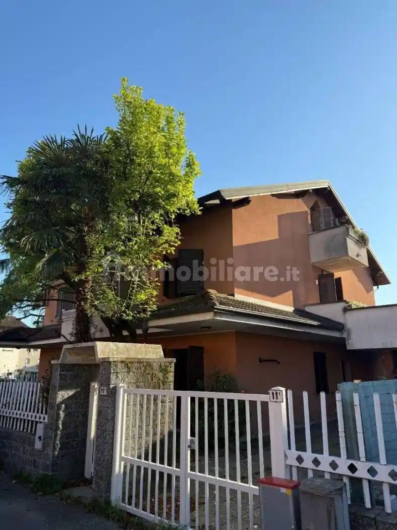 Villetta a schiera in vendita a Trecate