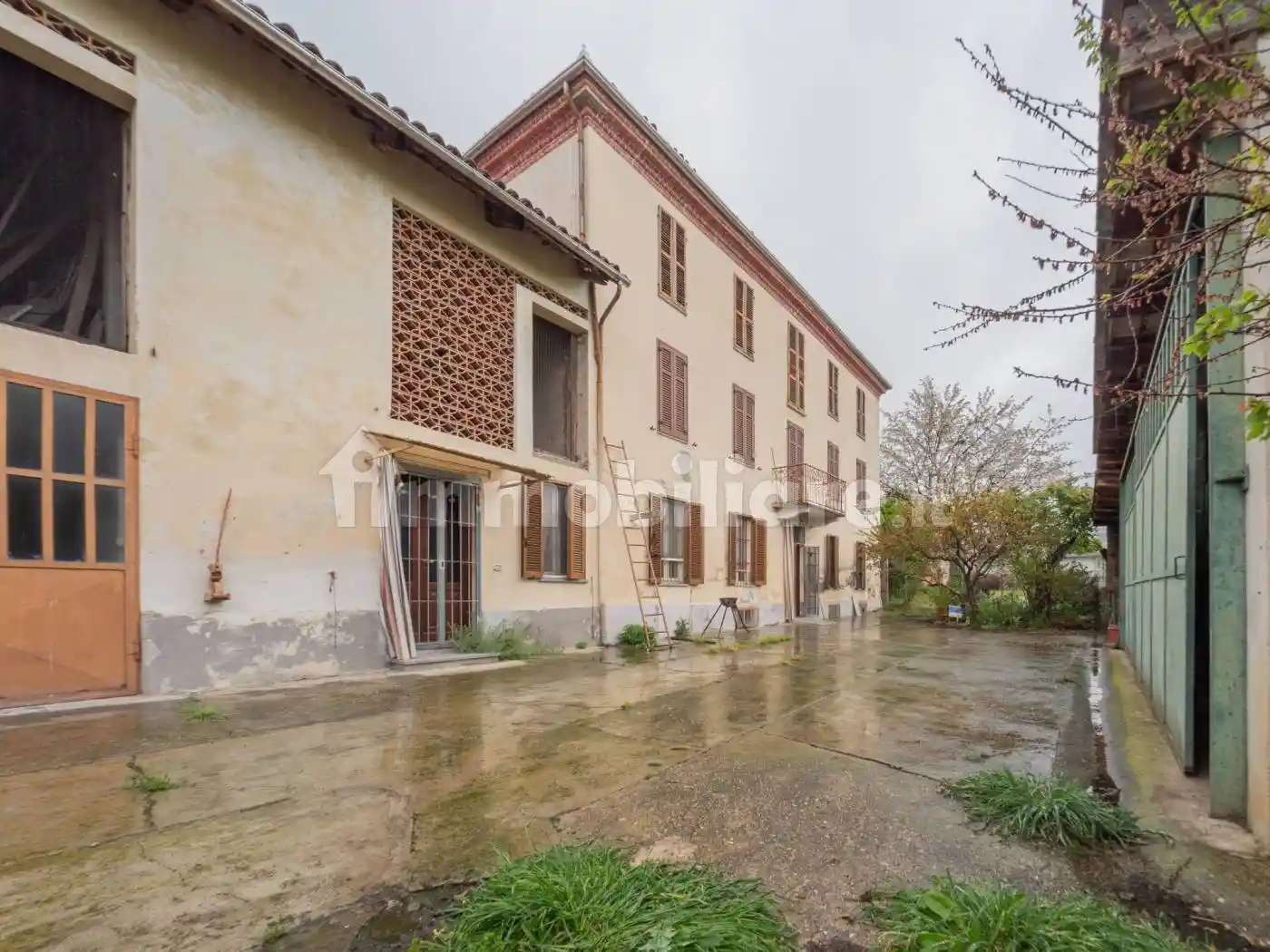 Rustico - Casale in vendita a Asti