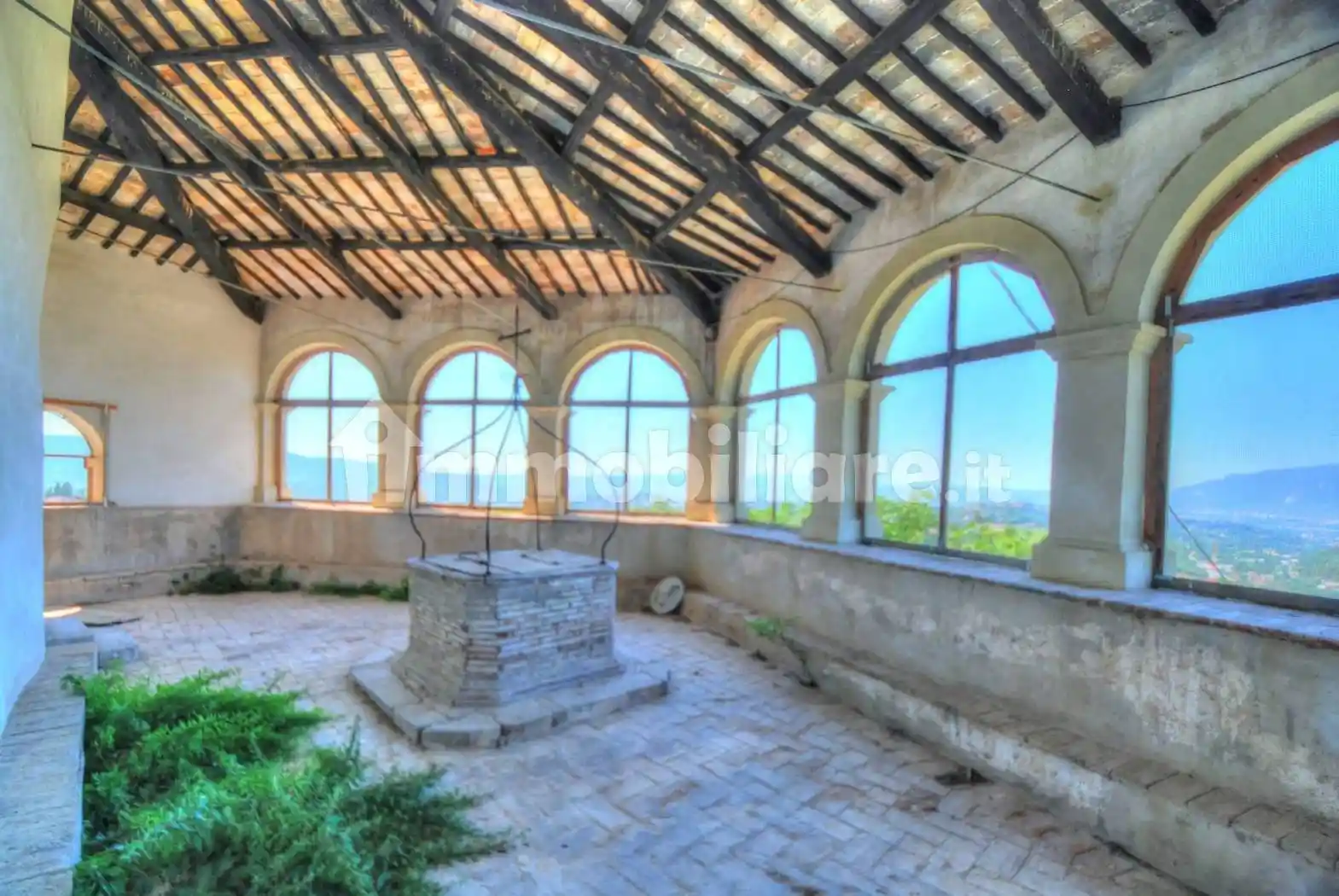 Palazzo - Edificio in vendita a Stroncone