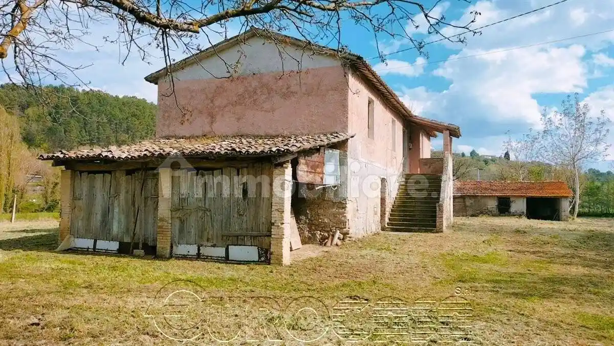Rustico - Casale in vendita a Bevagna