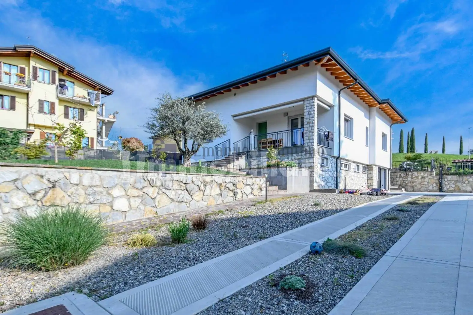 Villa in vendita a Gorlago