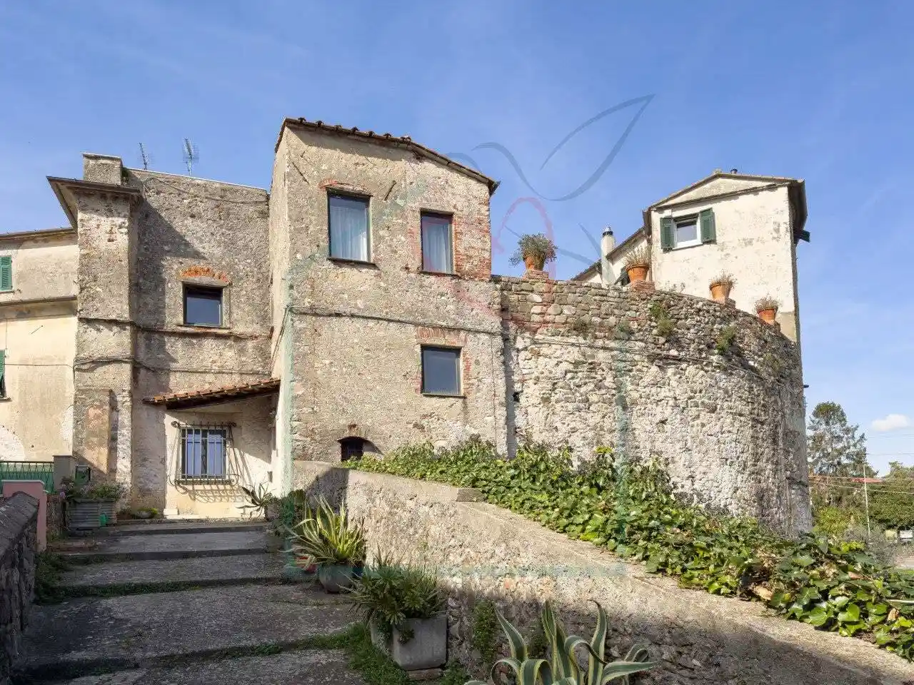 Appartamento in vendita a Sarzana