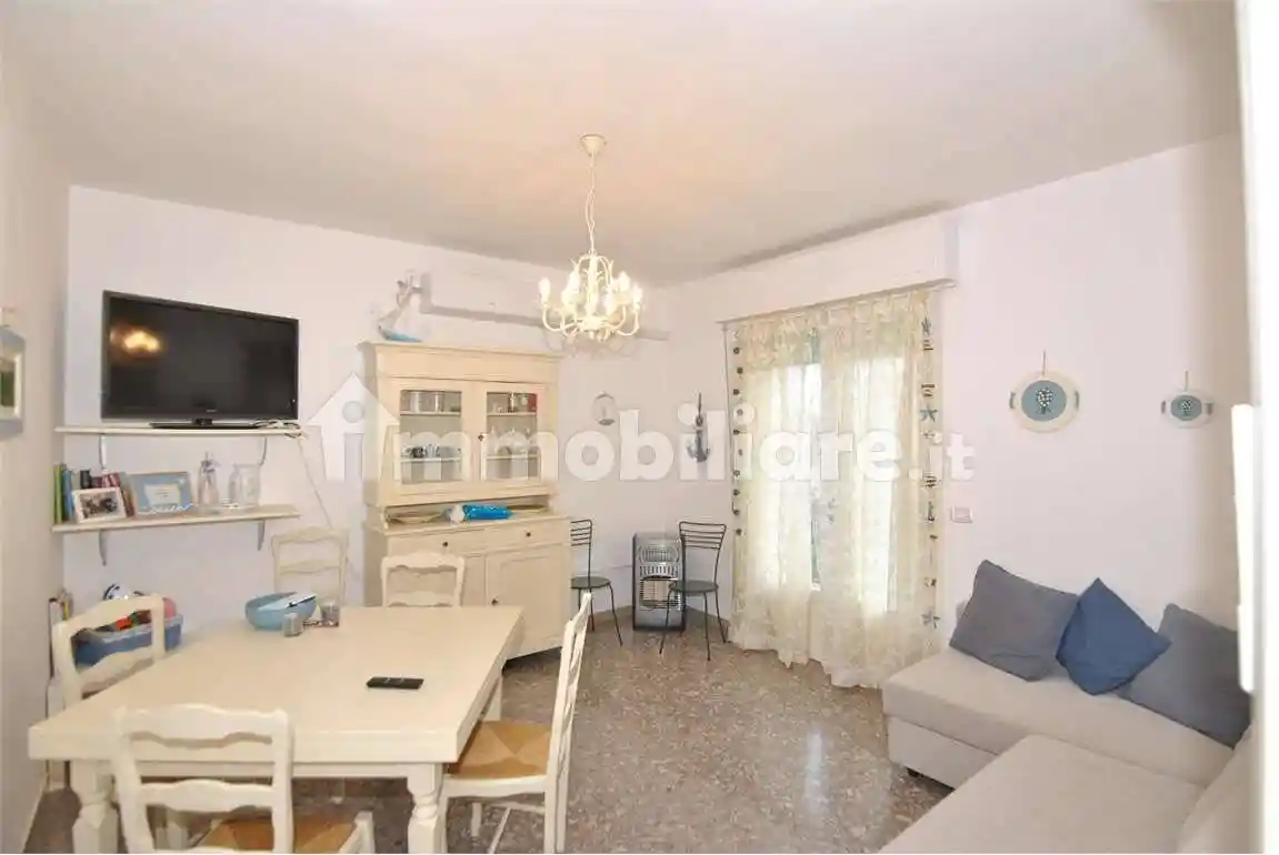 Appartamento in vendita a Cecina