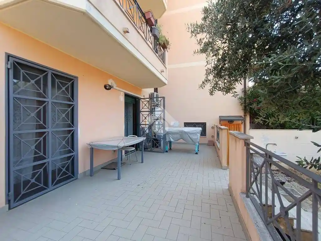 Quadrilocale via Scarlatti 37, Borgo Santa Maria Immacolata, Pineto - foto 2