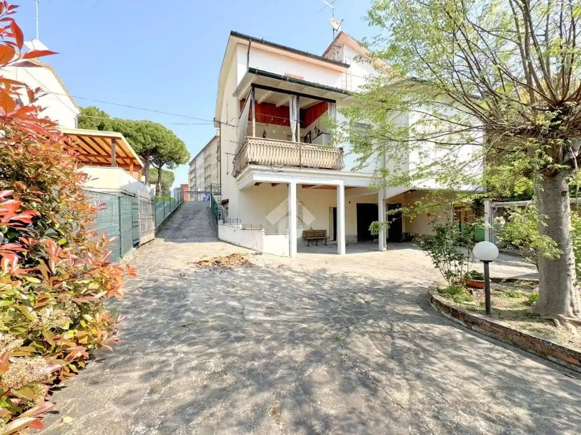 Casa indipendente in vendita a Ravenna