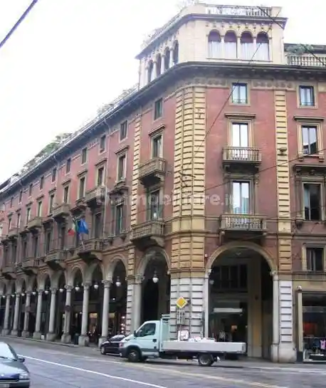 Palazzo - Edificio in affitto a Torino