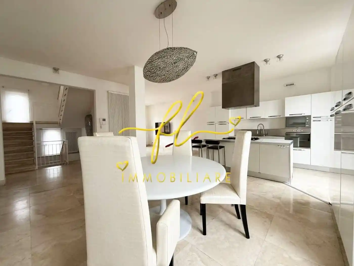 Villa in vendita a Cecina