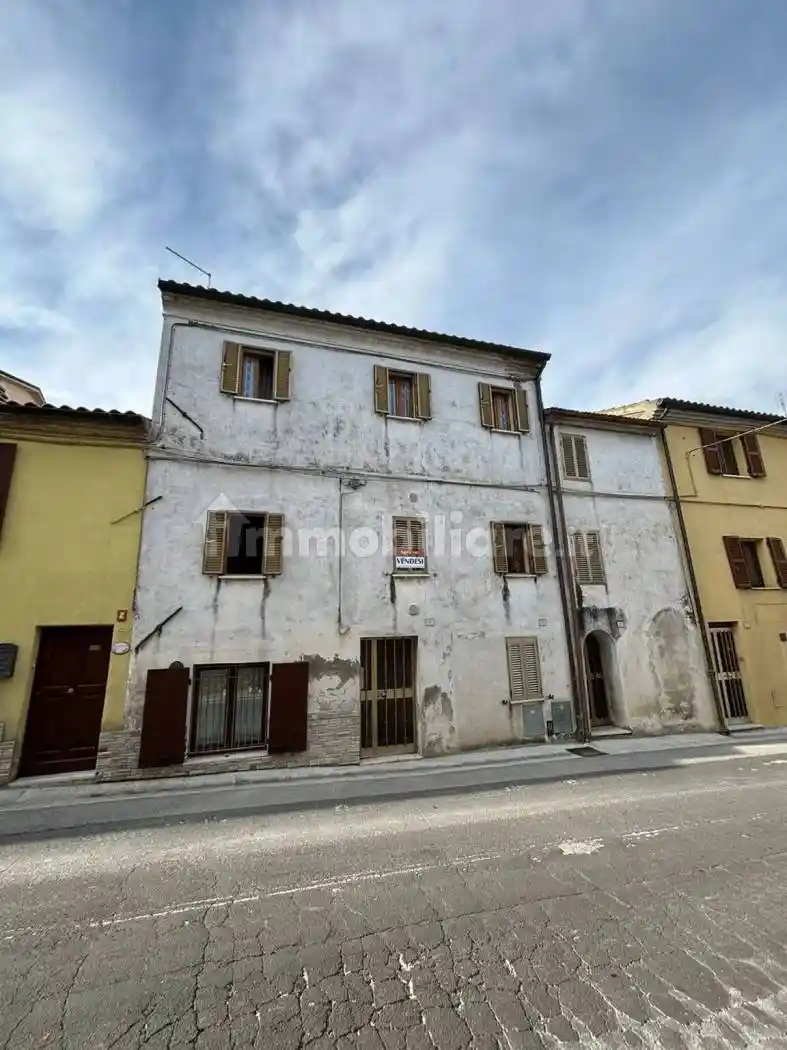 Appartamento in vendita a Terre Roveresche