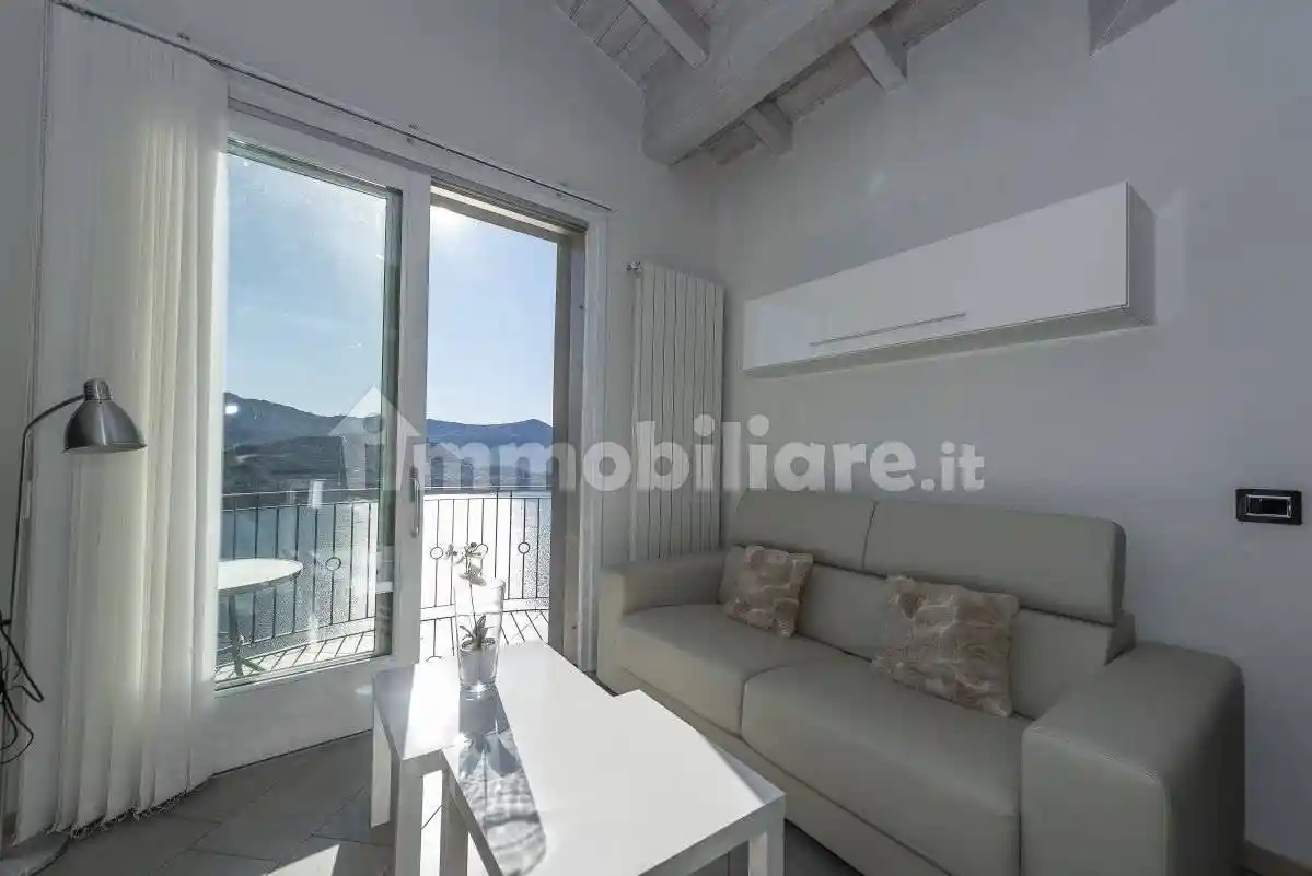 Appartamento in vendita a Parzanica