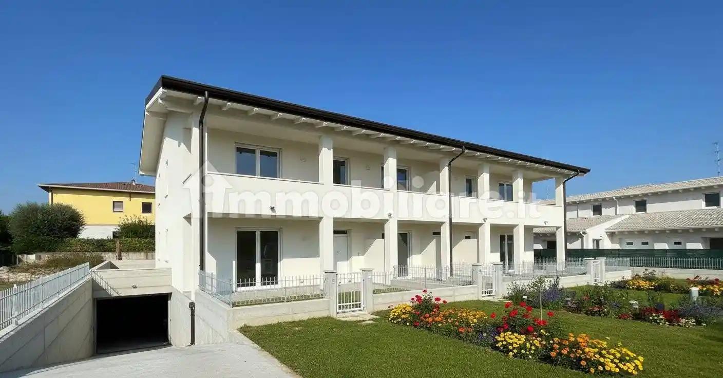 Villetta a schiera in vendita a Castiglione delle Stiviere