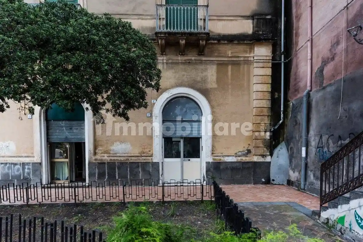 Appartamento in vendita a Aci Catena