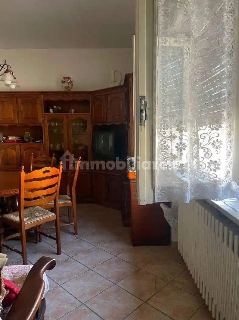 Terratetto plurifamiliare 256 m², buono stato, Bagnasco - foto 4