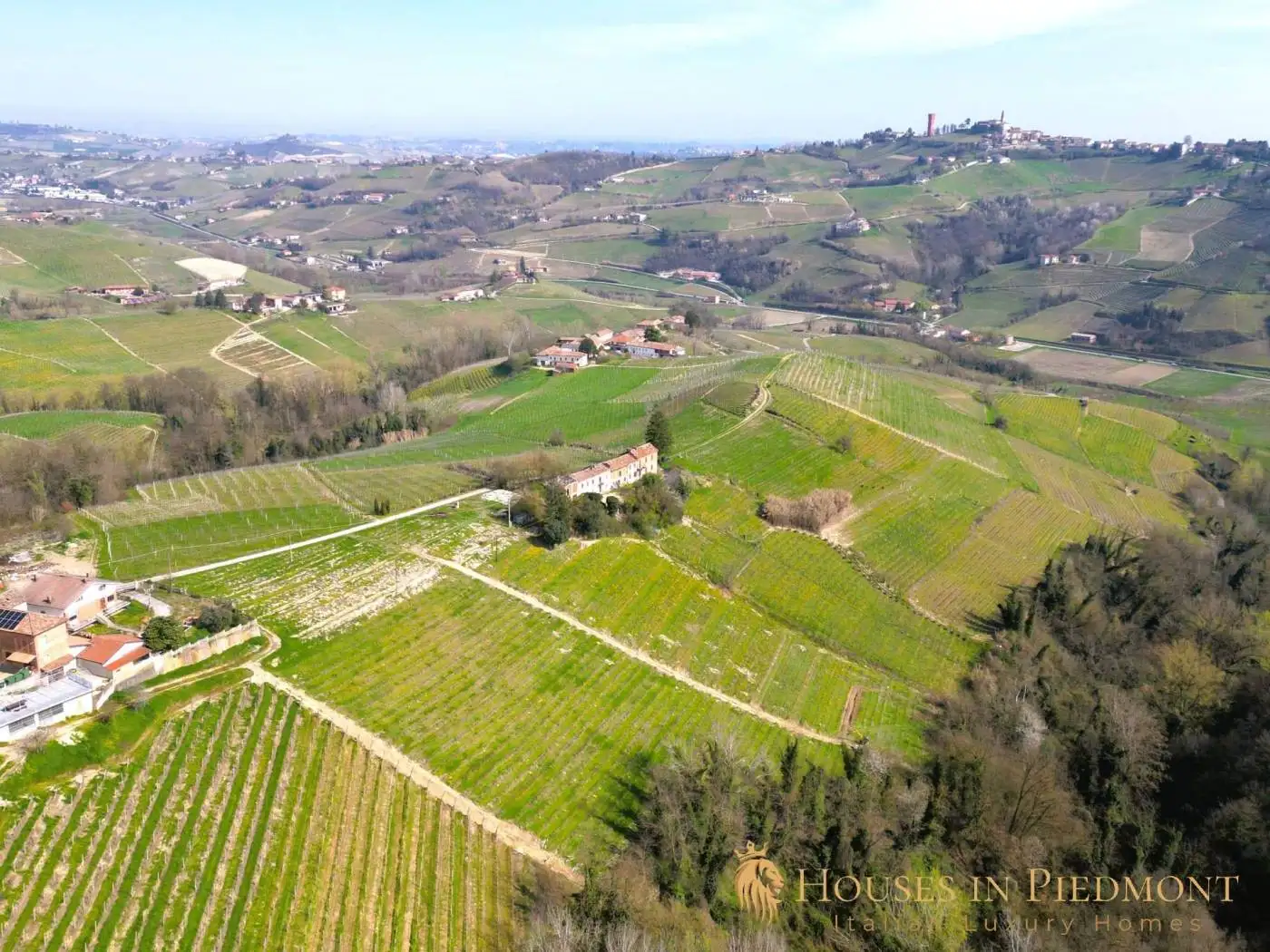 Rustico - Casale in vendita a Castiglione Tinella