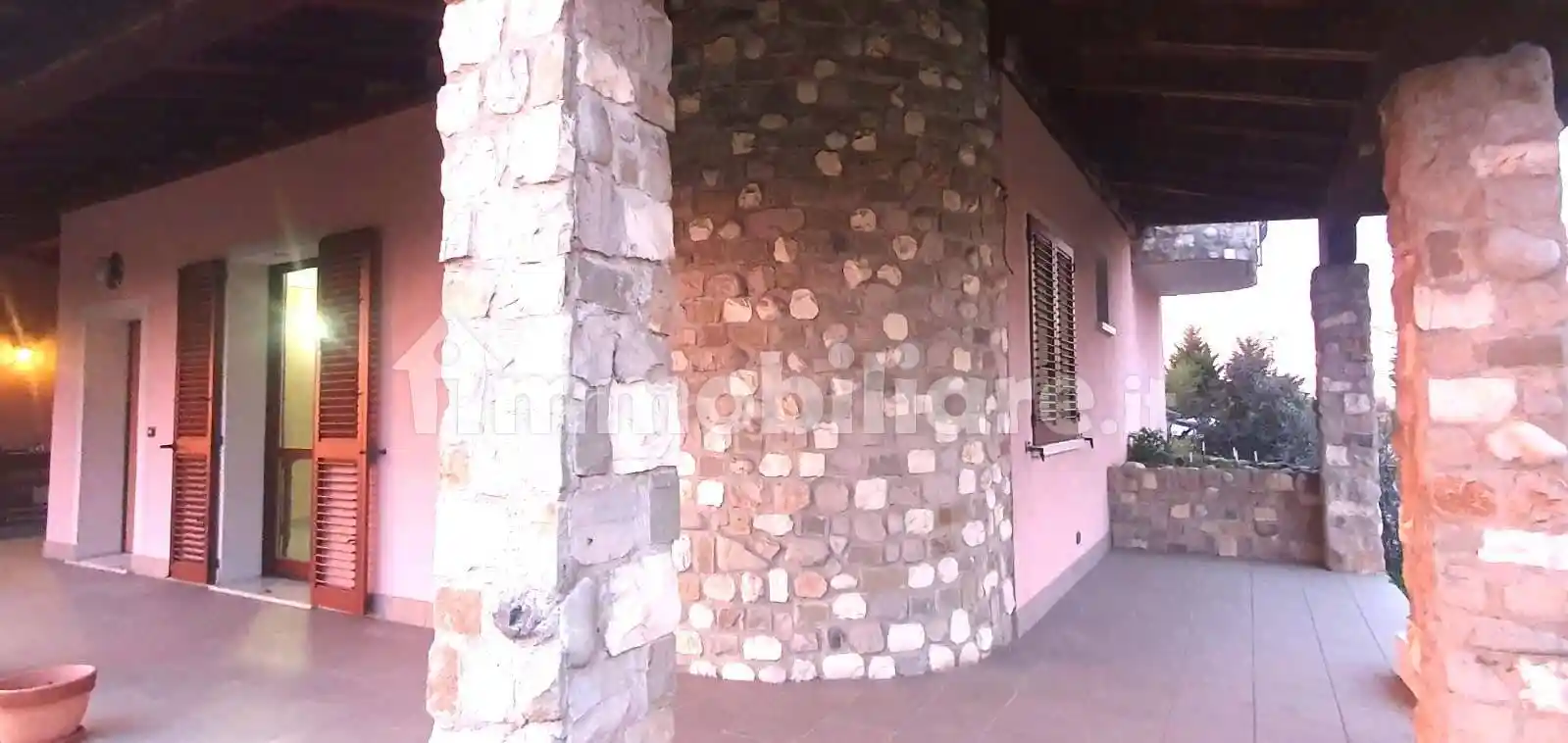 Villa in vendita a Cadeo