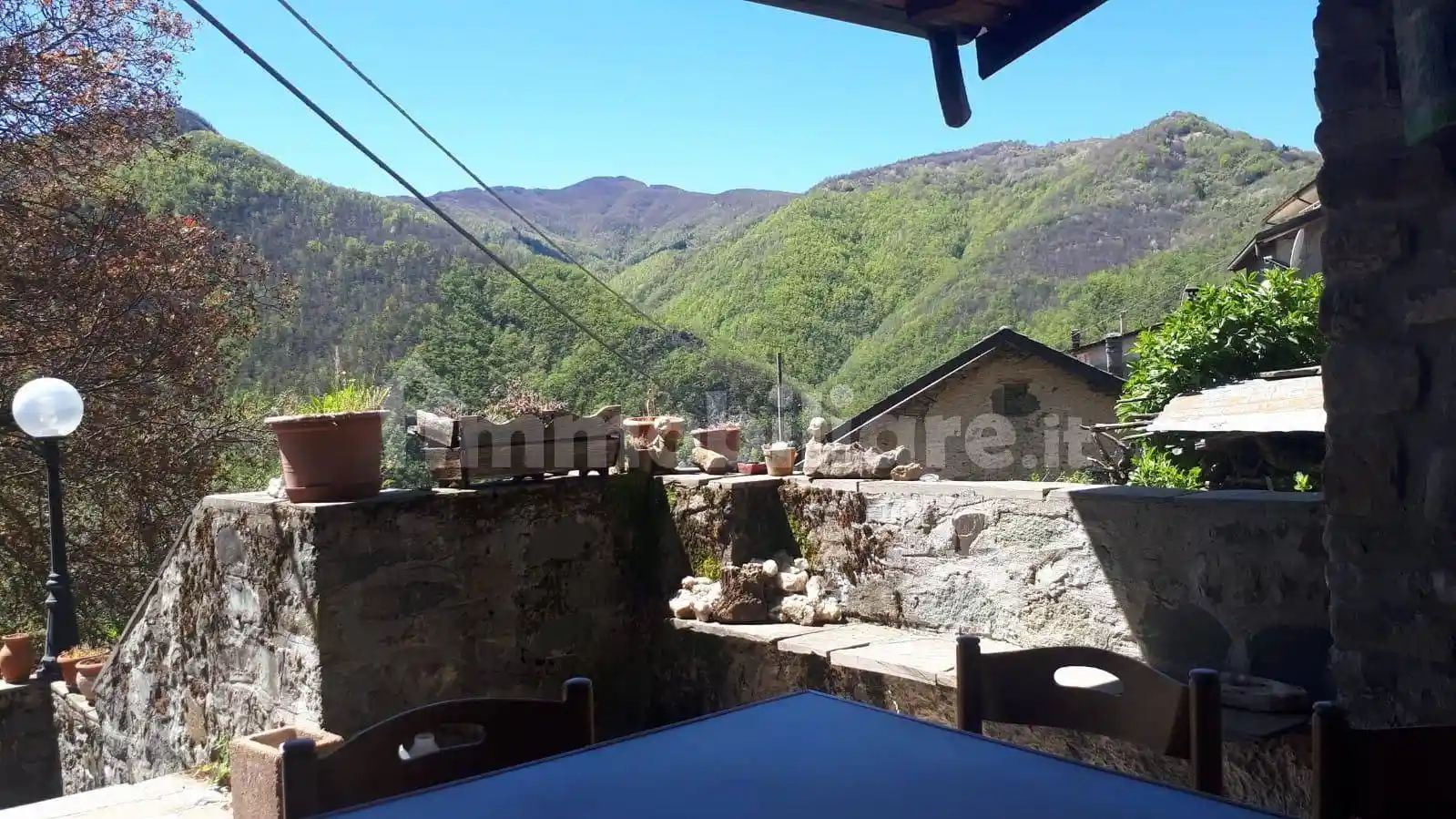 Casa indipendente in vendita a Ferriere