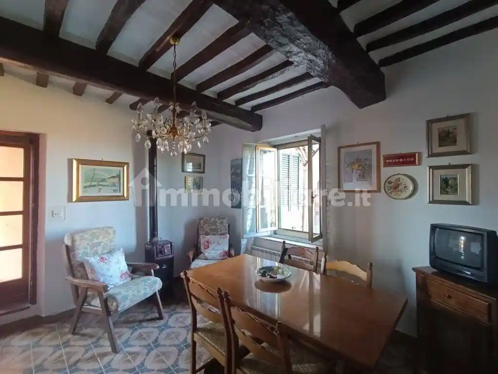 Trilocale via degli Eroi 26, Vaiano, Castiglione del Lago - foto 5