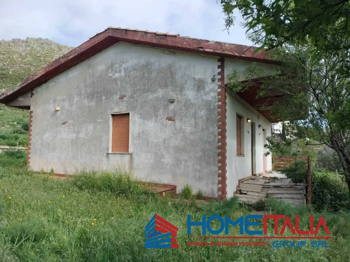 Villa in vendita a Santa Cristina Gela