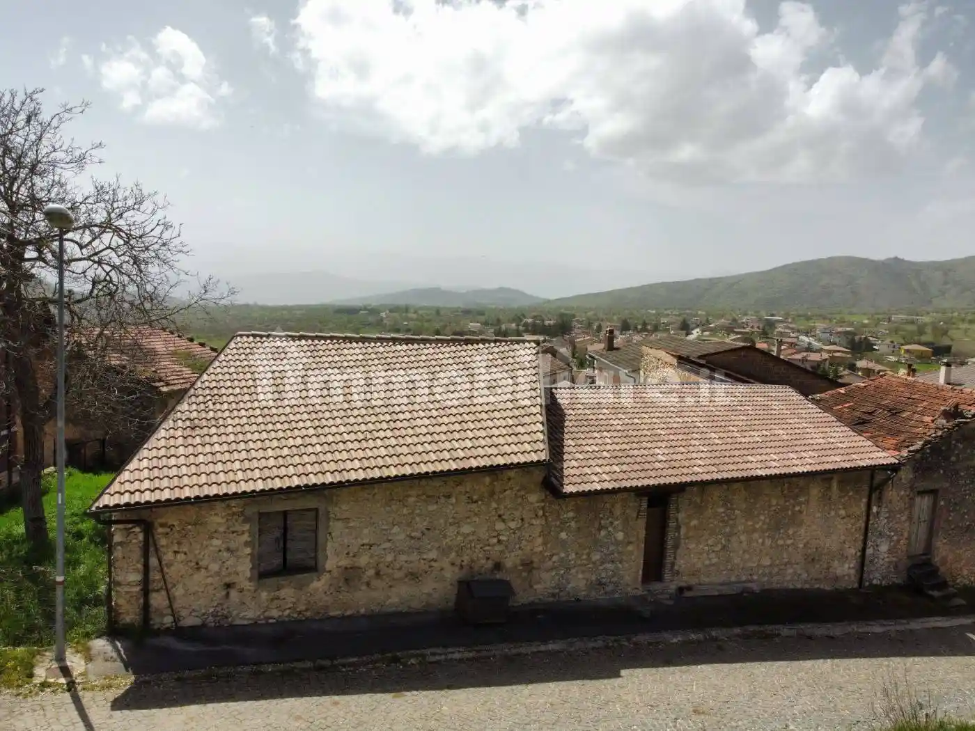 Rustico - Casale in vendita a Massa d'Albe