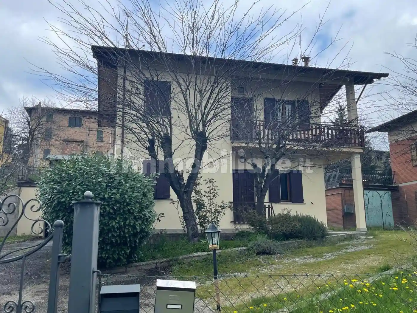 Villa in vendita a Serramazzoni