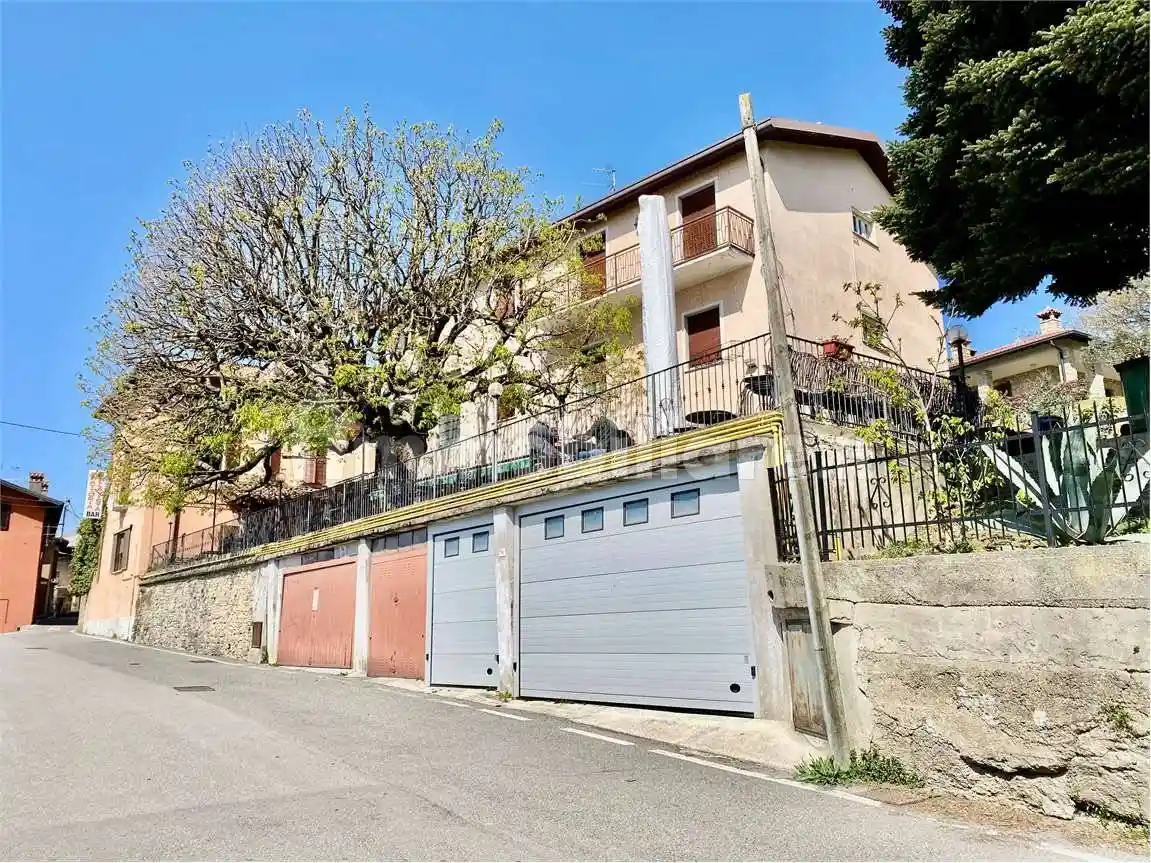 Appartamento via Alessandro Manzoni, 11, Giovenzana, Colle Brianza - foto 3