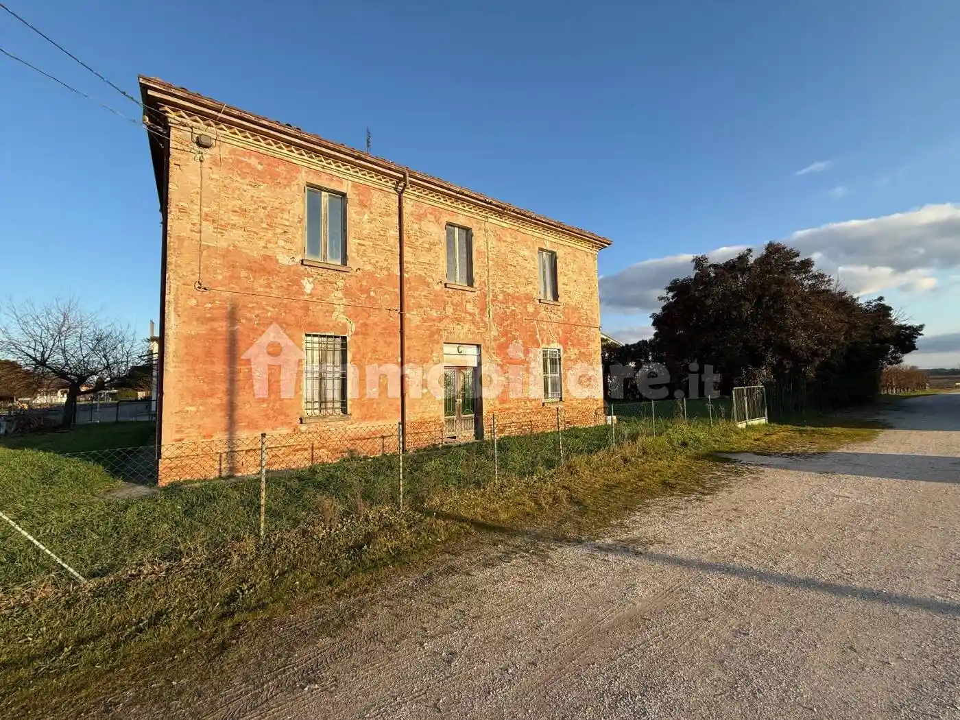 Villa in vendita a Alfonsine