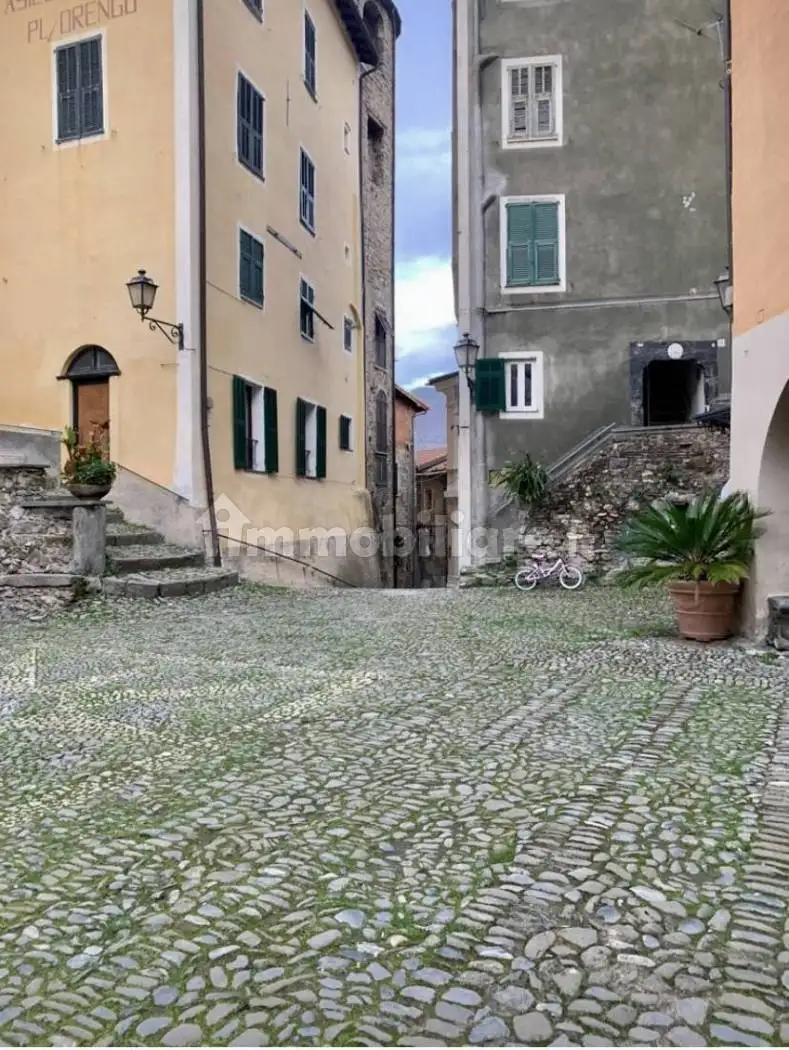 Appartamento in vendita a Castel Vittorio