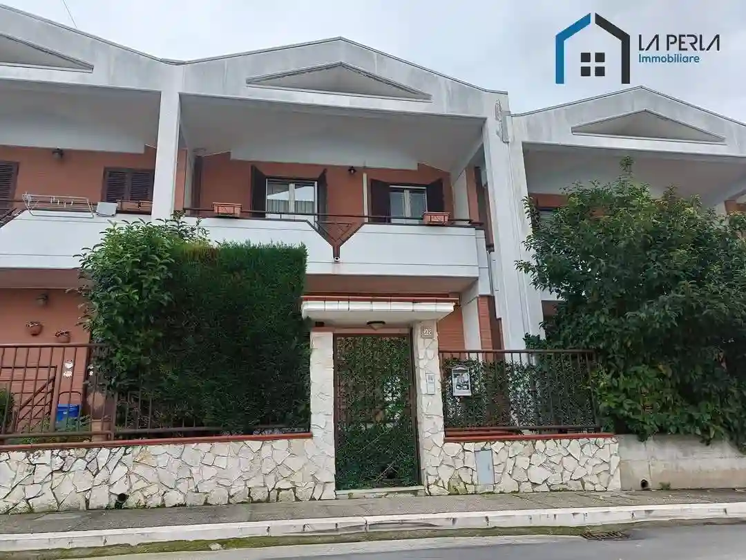 Villetta a schiera - foto 2