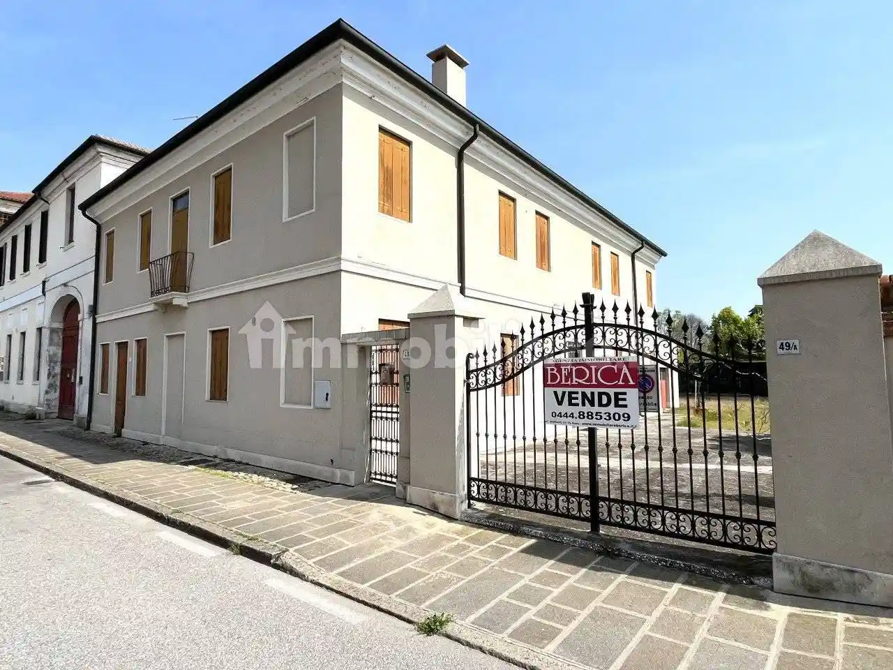 Palazzo - Edificio in vendita a Noventa Vicentina