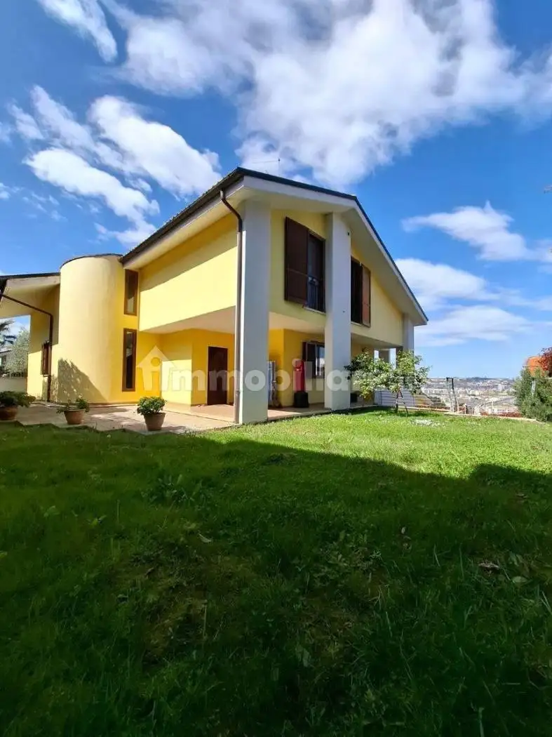 Villa in vendita a Pescara
