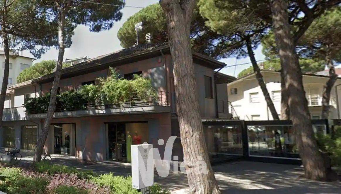 Palazzo - Edificio in vendita a Cervia
