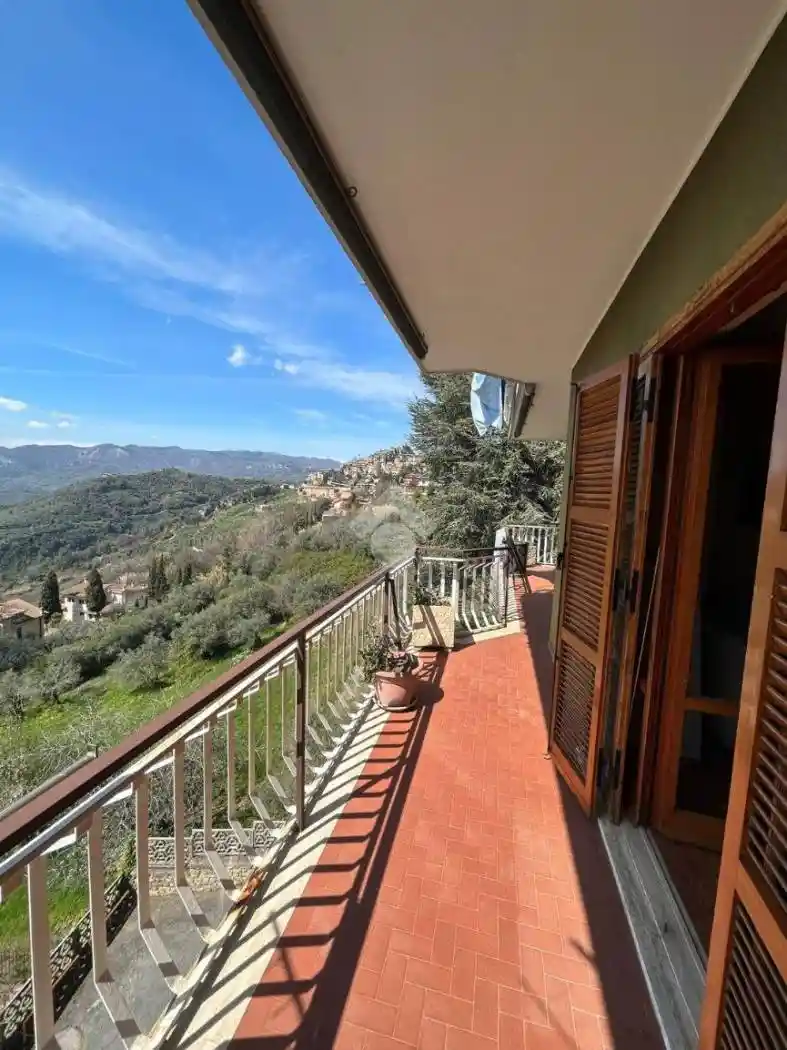 Appartamento in vendita a Olevano Romano