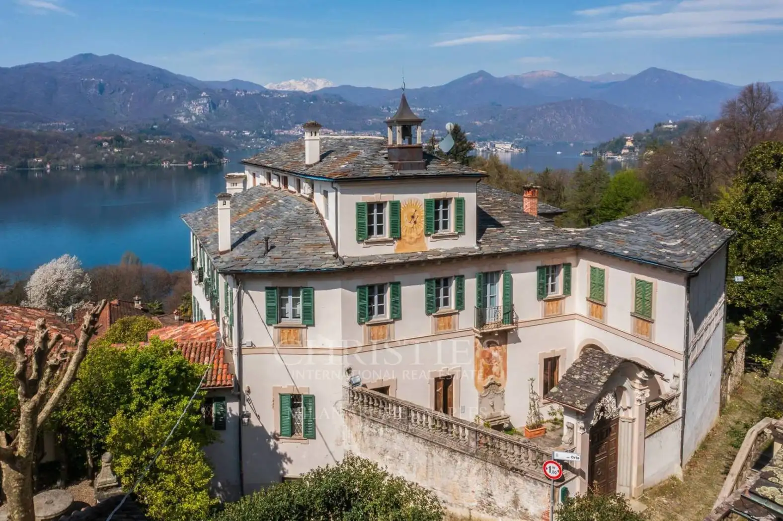 Villa in vendita a Orta San Giulio