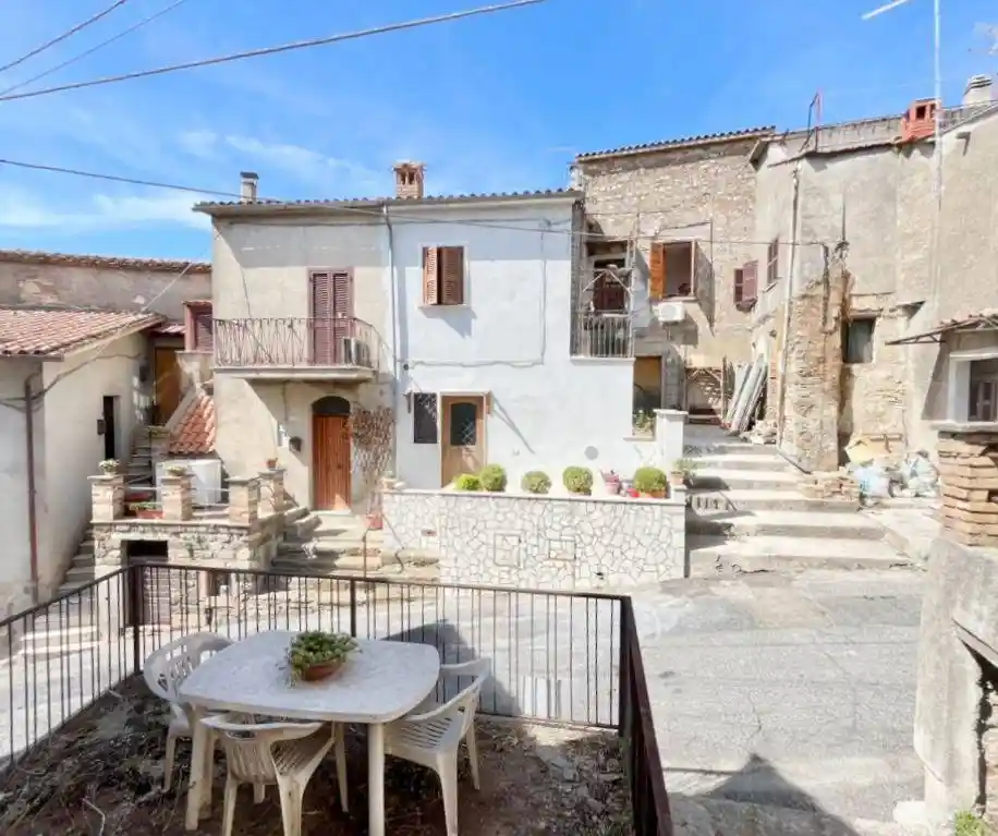 Appartamento in vendita a Collevecchio