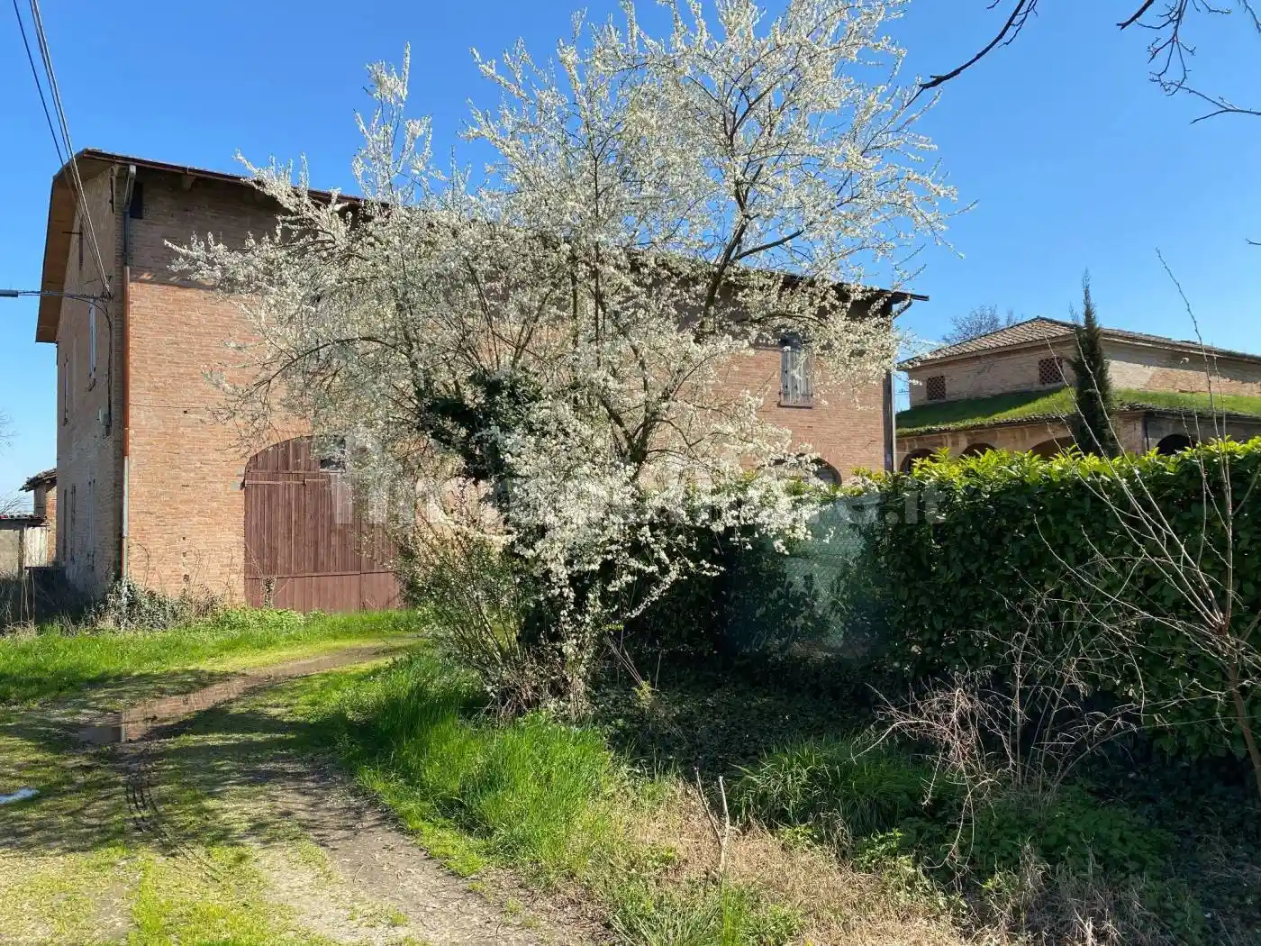 Rustico - Casale in vendita a Modena