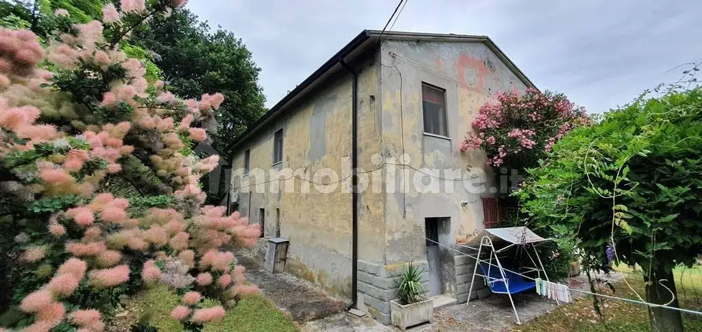 Rustico - Casale in vendita a Forlì