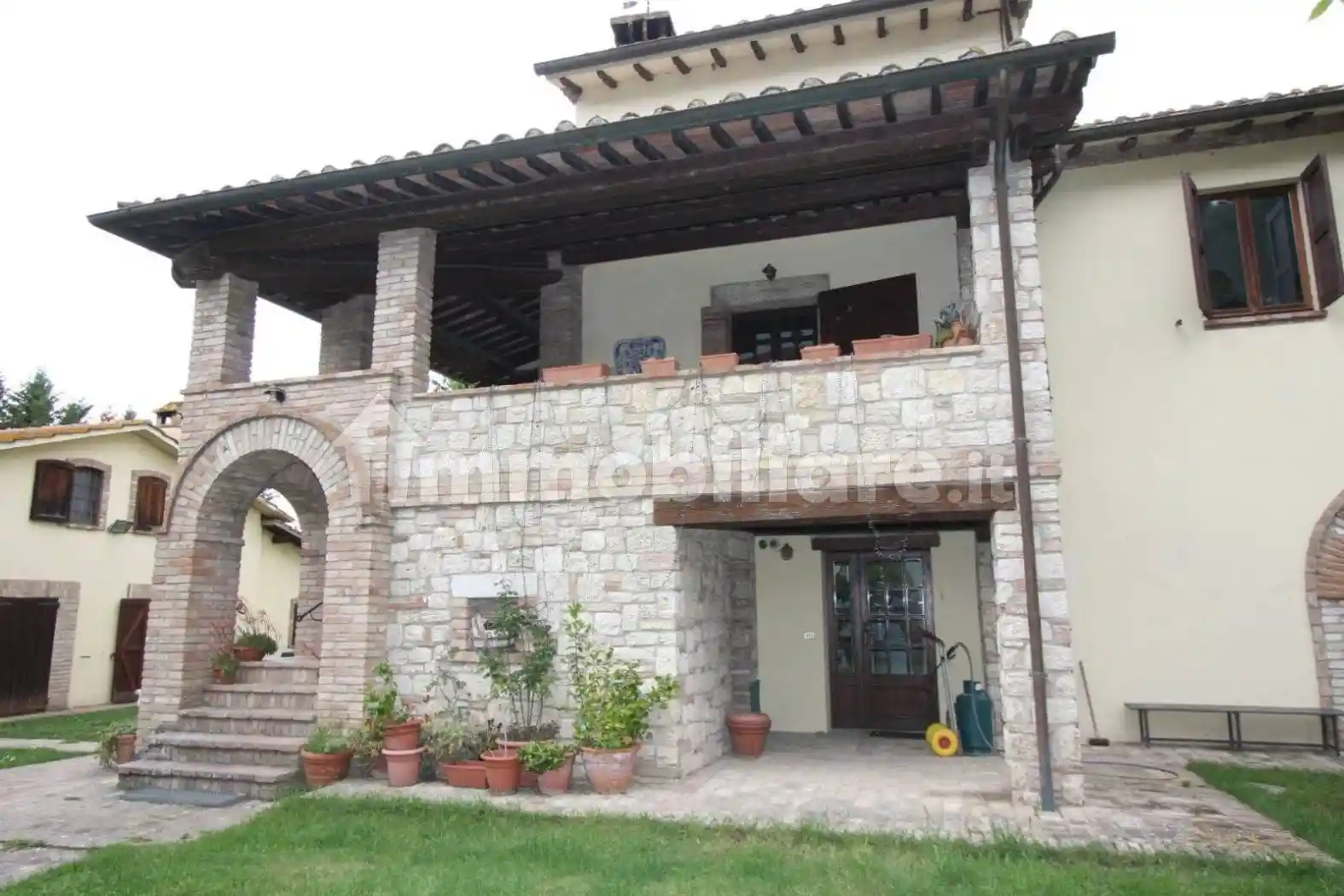 Rustico - Casale in vendita a Castiglione del Lago