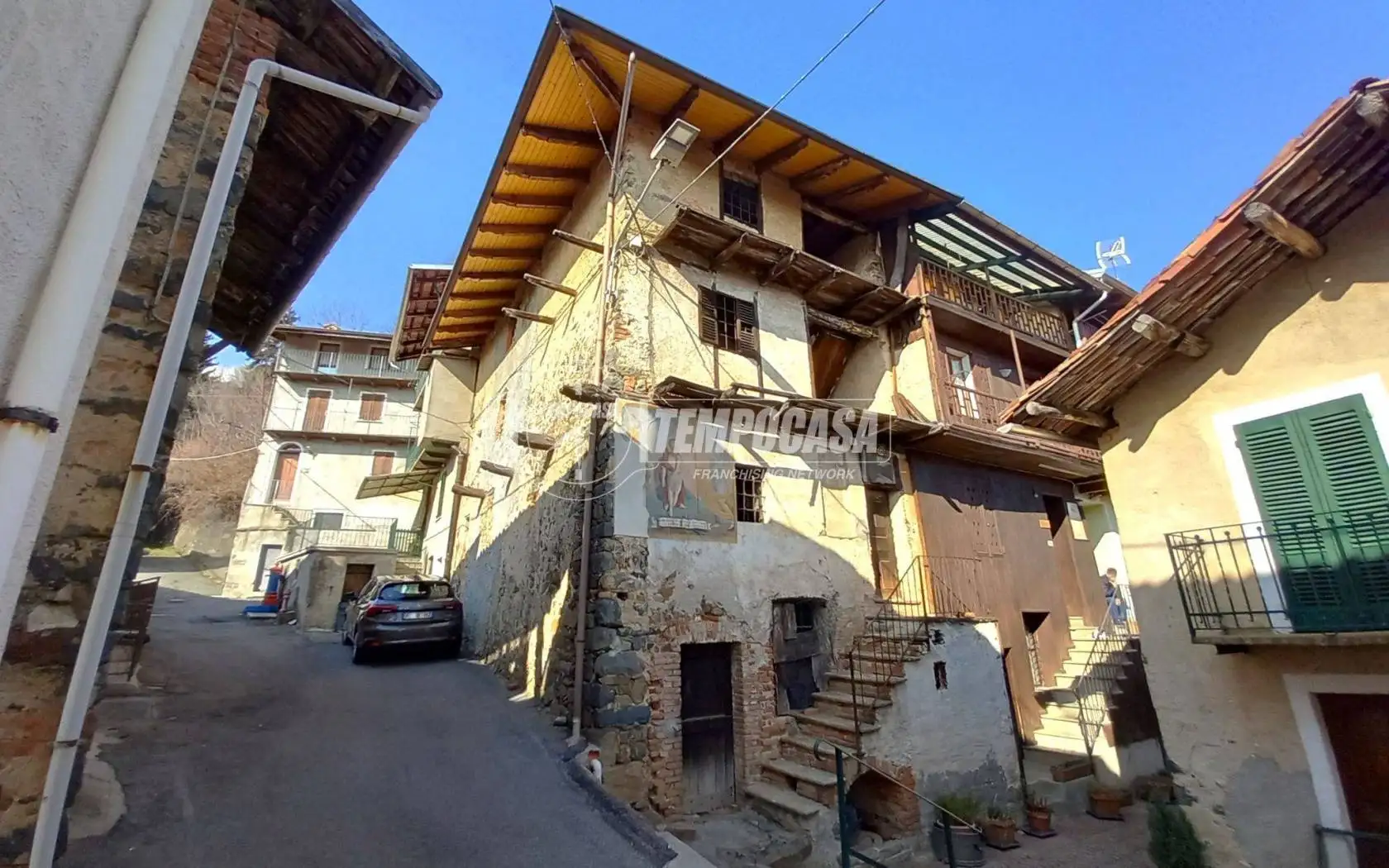 Casa indipendente in vendita a Camandona