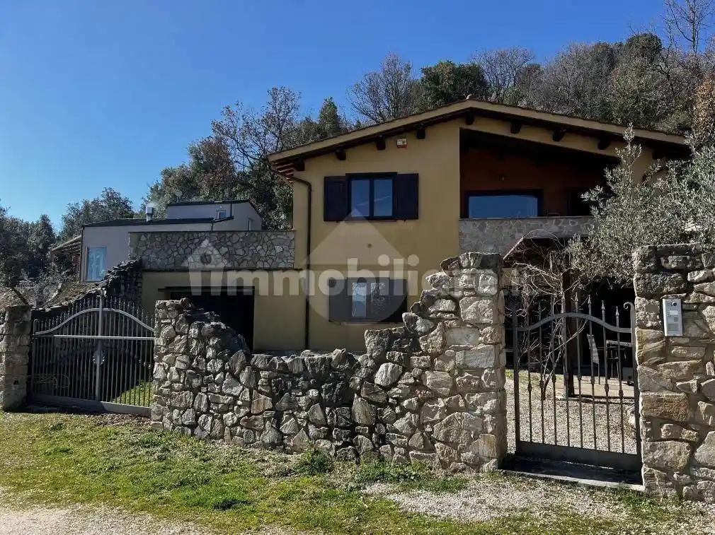 Villa in vendita a Bettona