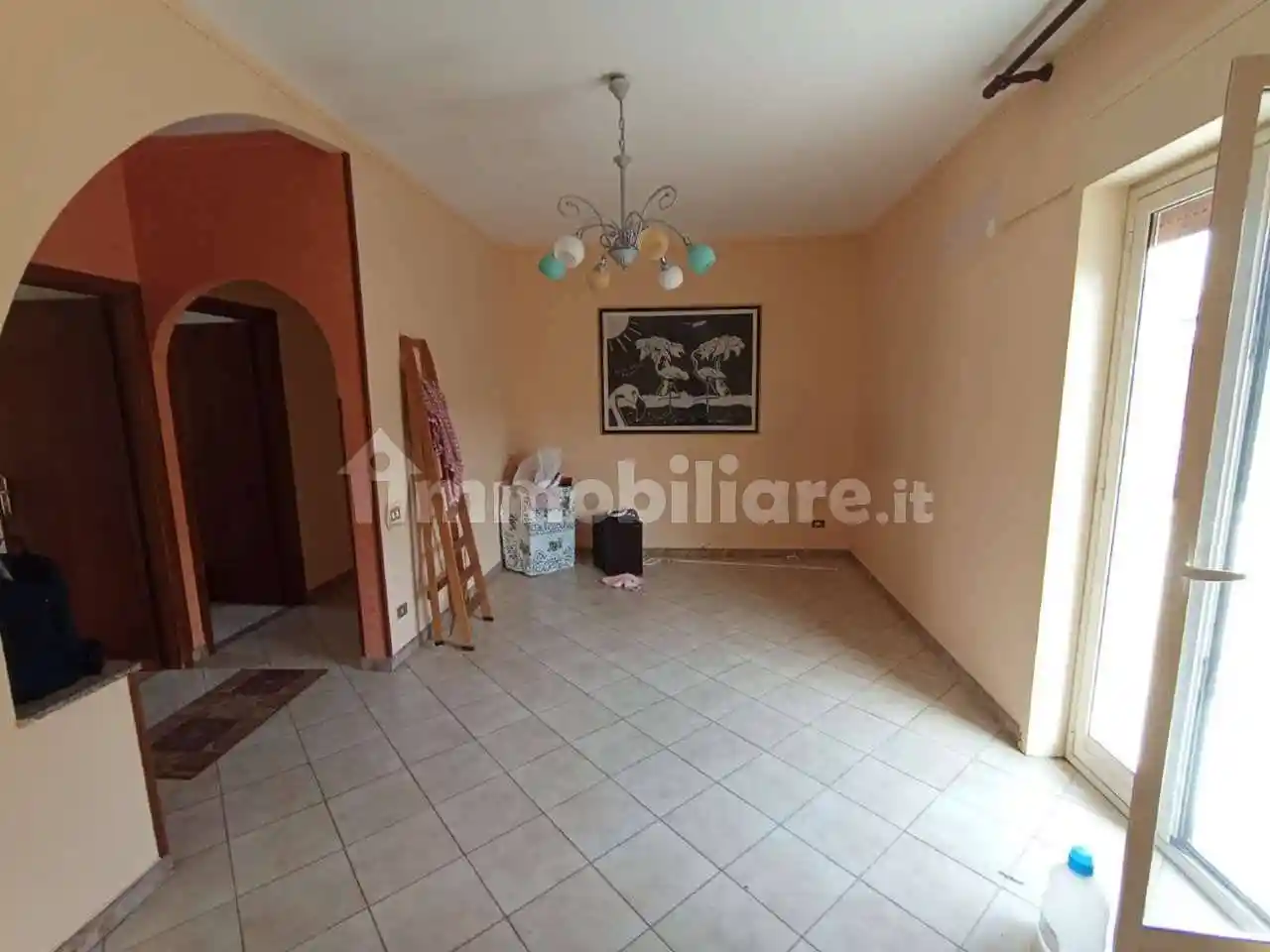 Appartamento in vendita a Campofelice di Roccella