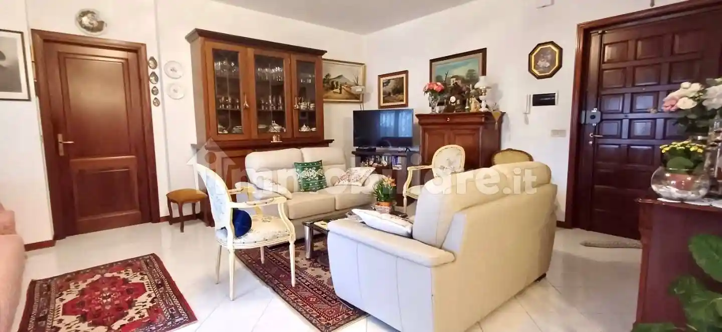 Appartamento in vendita a Massa