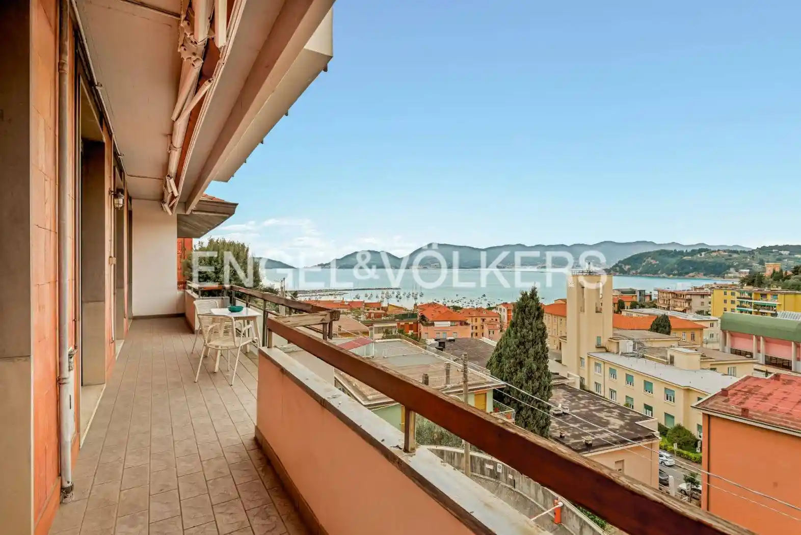 Appartamento in vendita a Lerici